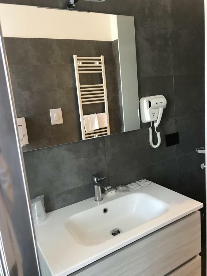 Roma Rooms アンコーナ エクステリア 写真