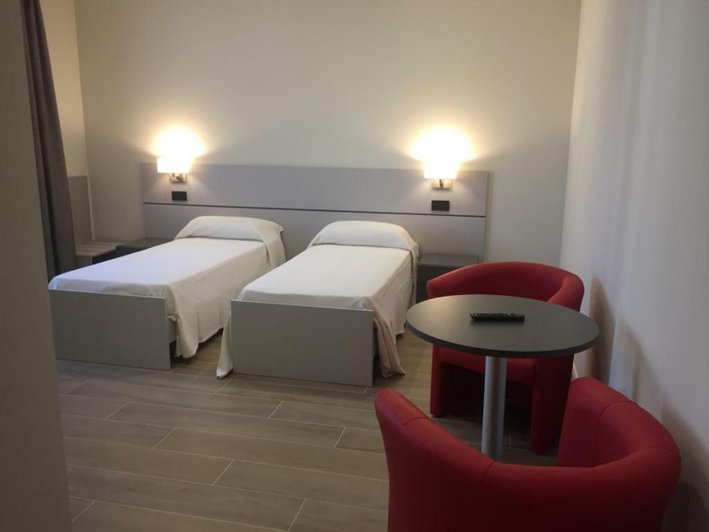 Roma Rooms アンコーナ エクステリア 写真